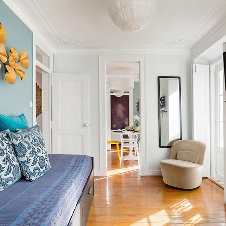 Avenida Da Liberdade Area, Bright And Newly Renovated 2 Bedroom Apartment, Lisbon Historical Center Kültér fotó