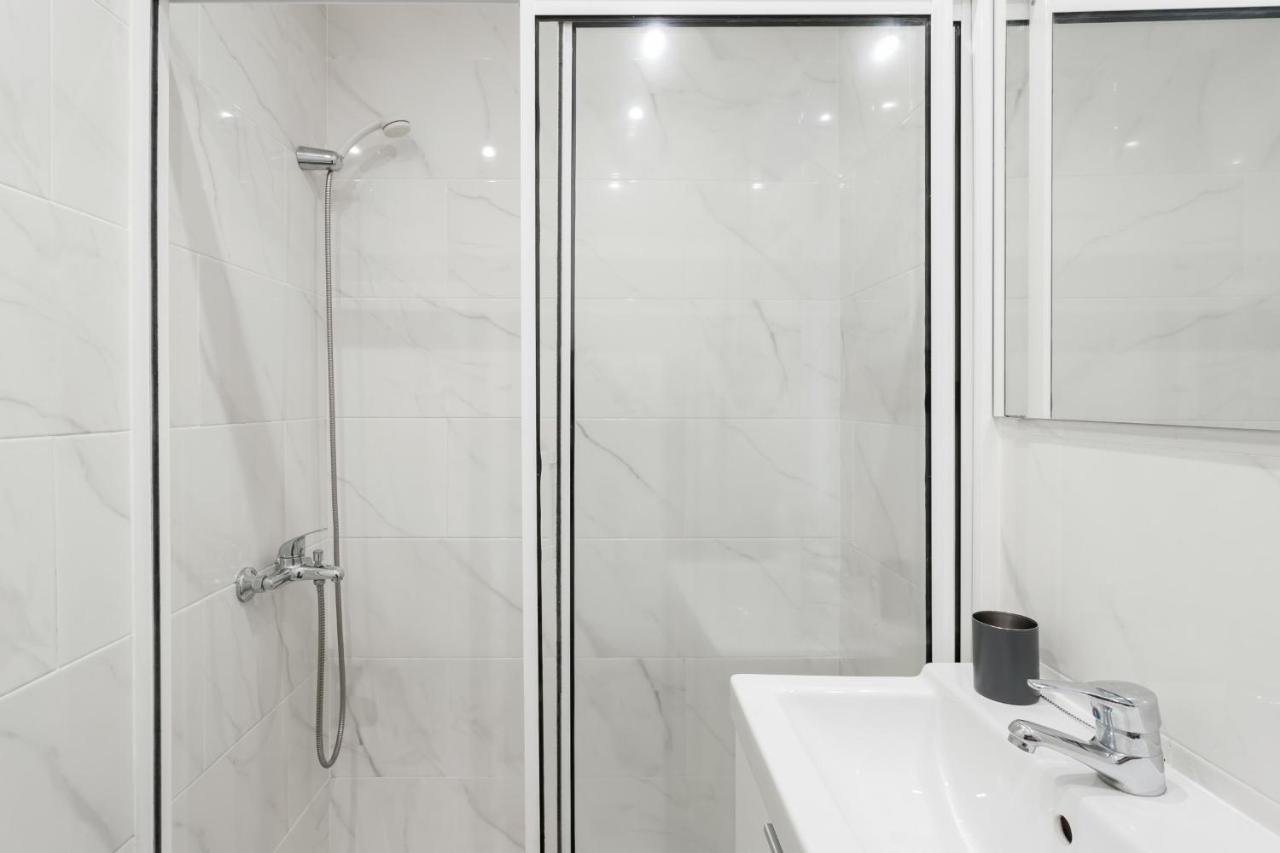 Avenida Da Liberdade Area, Bright And Newly Renovated 2 Bedroom Apartment, Lisbon Historical Center Kültér fotó