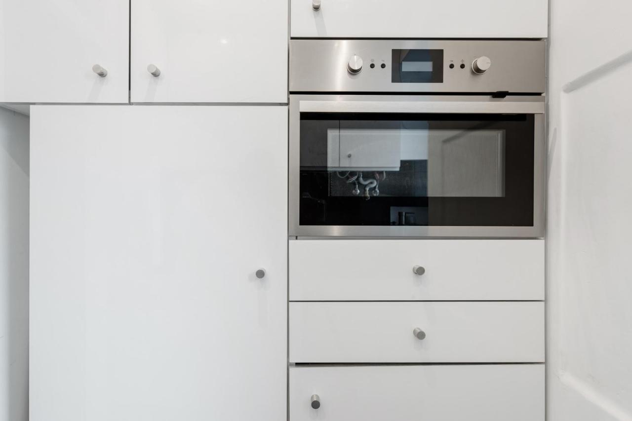 Avenida Da Liberdade Area, Bright And Newly Renovated 2 Bedroom Apartment, Lisbon Historical Center Kültér fotó