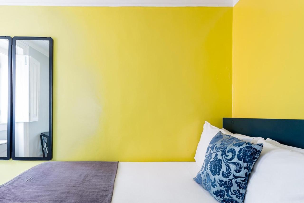 Avenida Da Liberdade Area, Bright And Newly Renovated 2 Bedroom Apartment, Lisbon Historical Center Kültér fotó